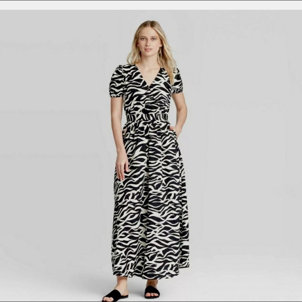 Womens Animal Print Short Sleeve Maxi Dress